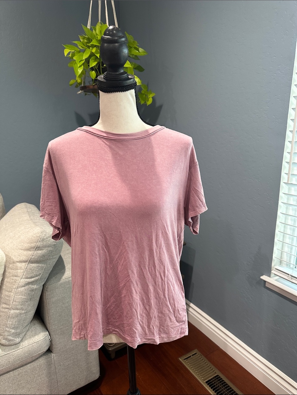 Everyday Crew Neck Short Sleeve Tee in Dusty Rose